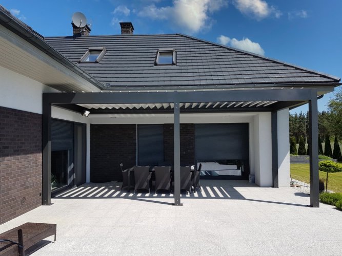 Bioklimatická pergola Sunbreaker 500